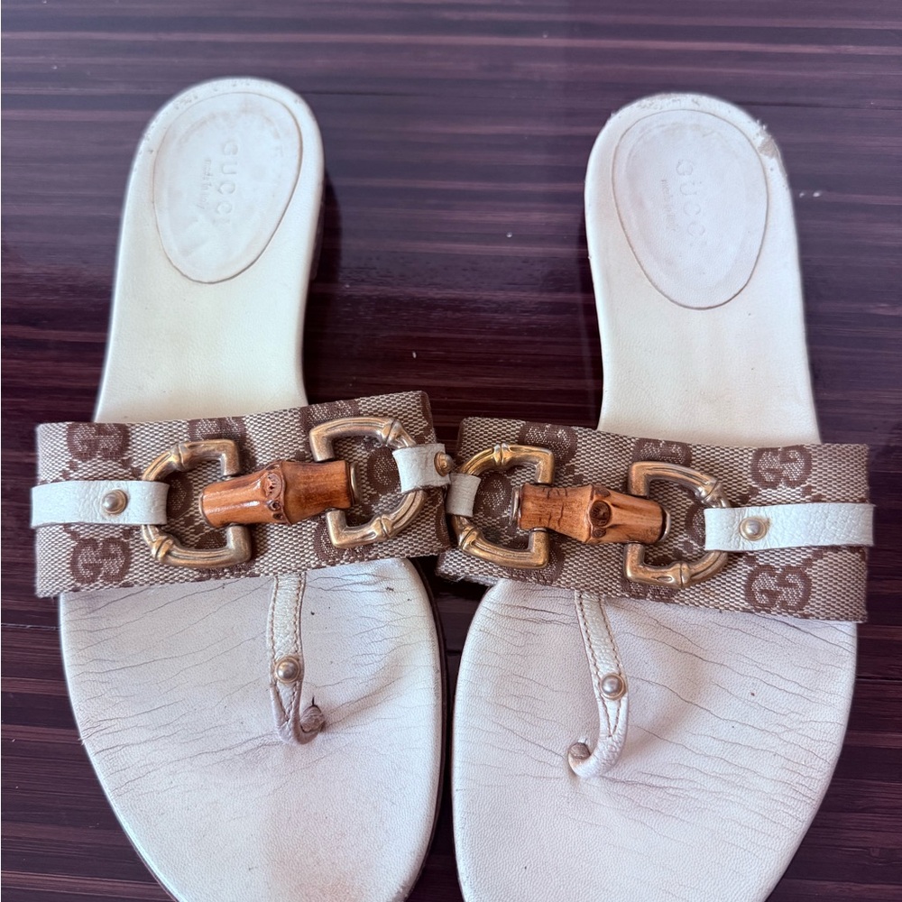 Gucci Cream and Brown Chain-Link Sandals